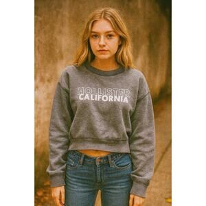 Hollister Women's Pull Over Graphic Sweatshirt Gray Spellout Y2K Vintage Medium